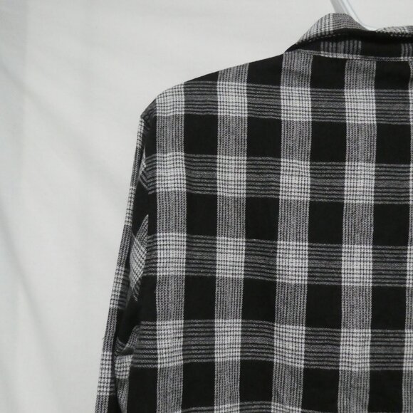 SHEIN | large | Classic Black, Grey and Grey Plaid Shirt - Picture 9 of 14